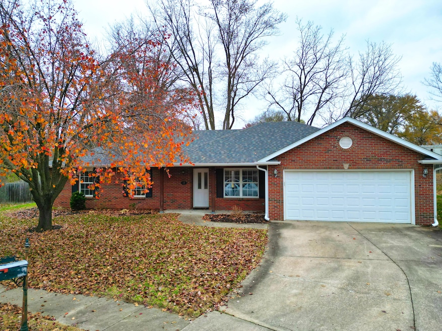 17 E Southbrook Ct, Columbia, MO 65203 - photo 1