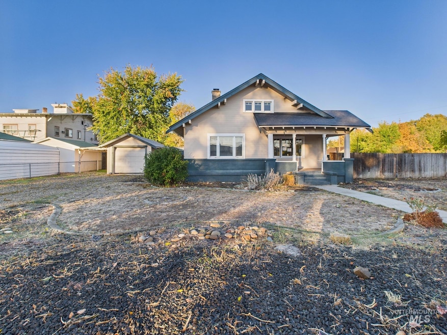 Pending $240,000 • Co-Listing Agent