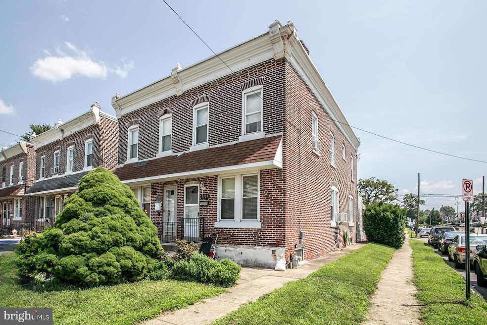 1301 E 9th St, Crum Lynne, PA 19022 - photo 1