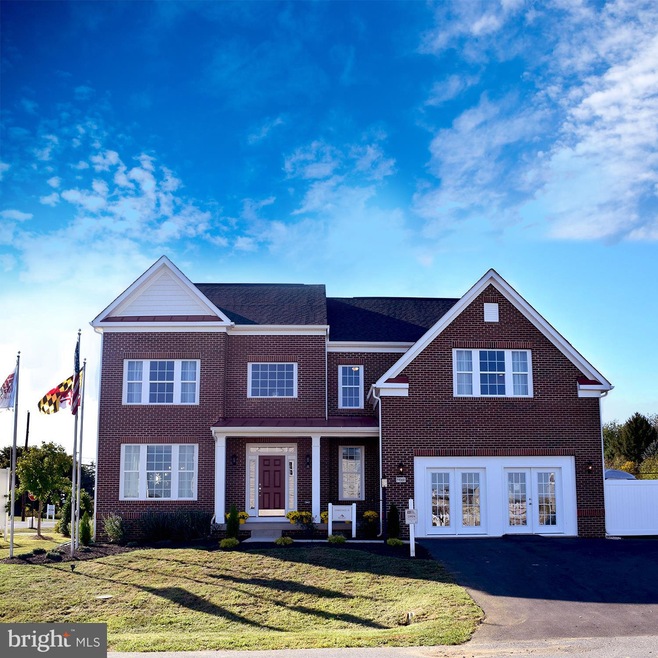 19000 Maple Valley Cir, Hagerstown, MD 21742 - photo 1