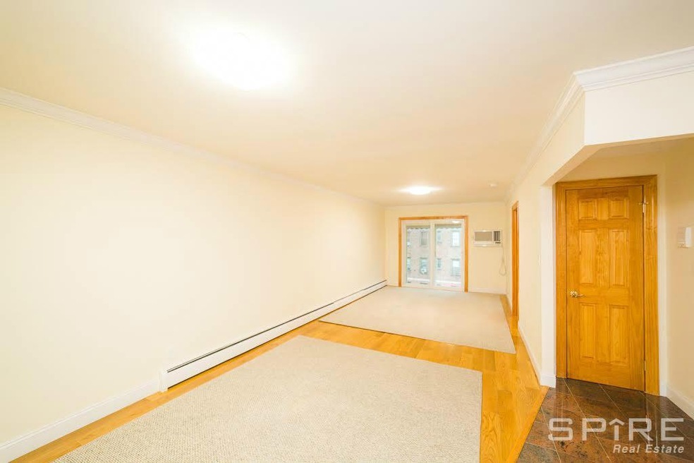 44-05 Newtown Rd unit 3, Astoria, NY 11103 - photo 1