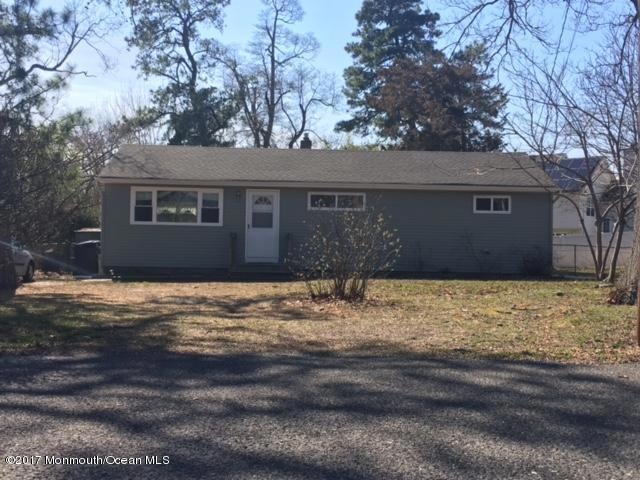 17 Arlene Ct, Toms River, NJ 08755 - photo 1