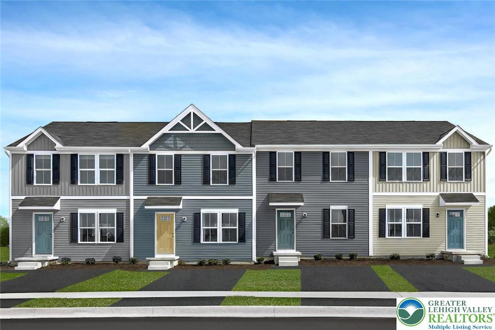 55 Dayspring Dr unit J2, West Brunswick Township, PA 17961 - photo 1