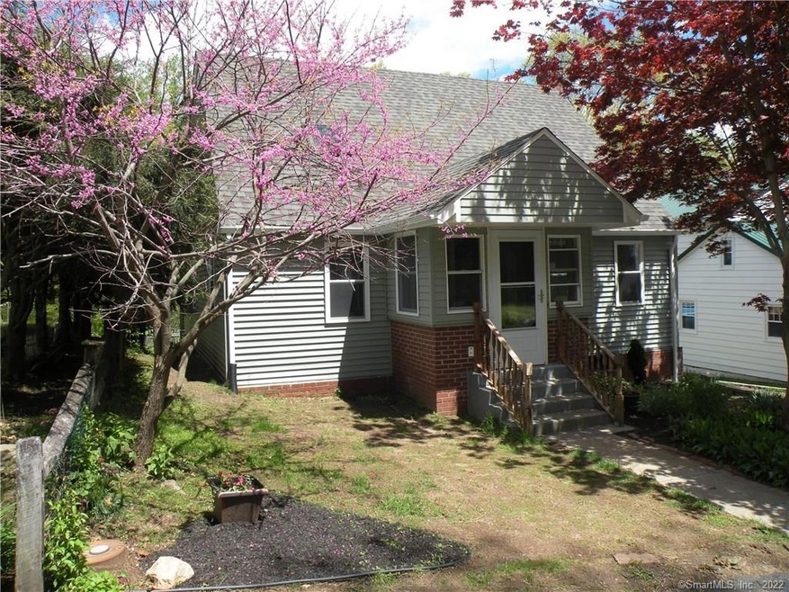 18 Lakewood Rd, East Hampton, CT 06424 - photo 1