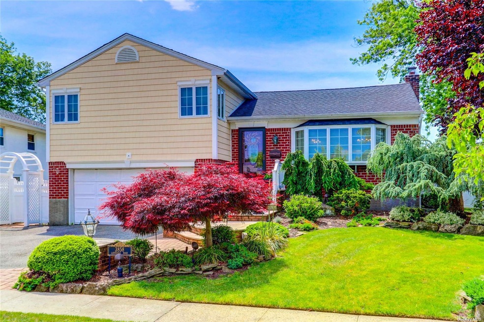 3858 Lawrence Rd, Seaford, NY 11783 - photo 1