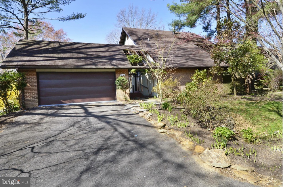 20404 Aspenwood Ln, Montgomery Village, MD 20886 - photo 1