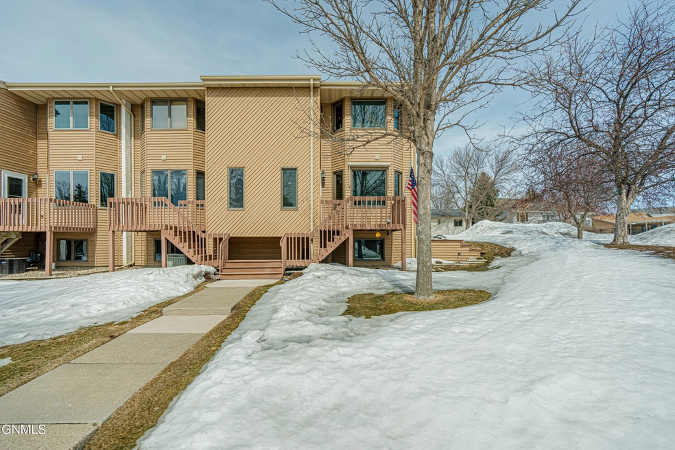 1518CimarronDr_00059