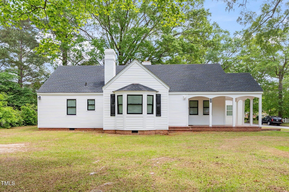 208 S Andrews Ave, Goldsboro, NC 27530 - photo 1
