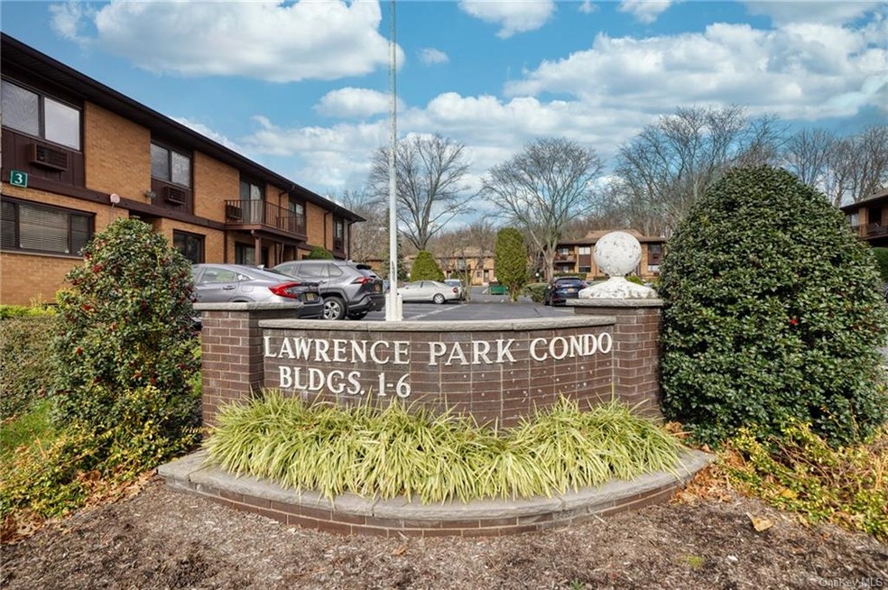 2 W Lawrence Park Dr unit 16, Piermont, NY 10968 - photo 1
