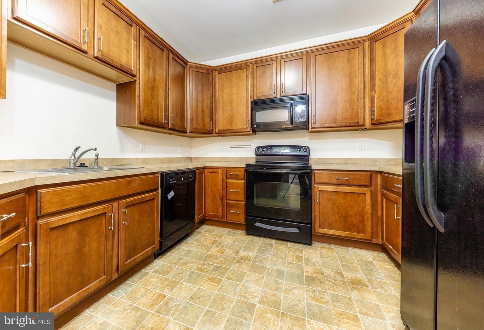 106 Raphael Ct unit 106, Williamstown, NJ 08094 - photo 1
