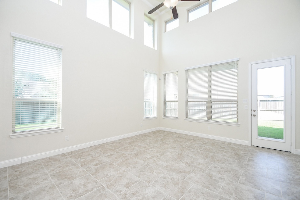 For Sale $449,990 • Co-Listing Agent