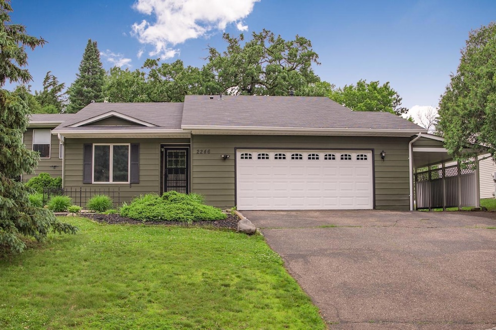 2246 Vivian Ln, Saint Paul, MN 55119 - photo 1