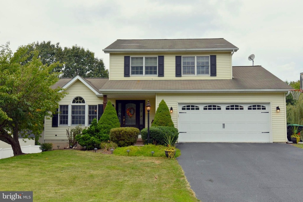 624 Lee St, Orwigsburg, PA 17961 - photo 1