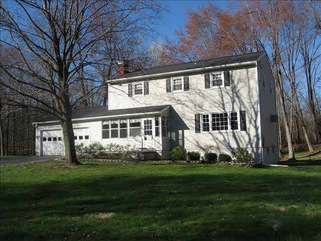 10 Bell Air Ln, Wappingers Falls, NY 12590 - photo 1