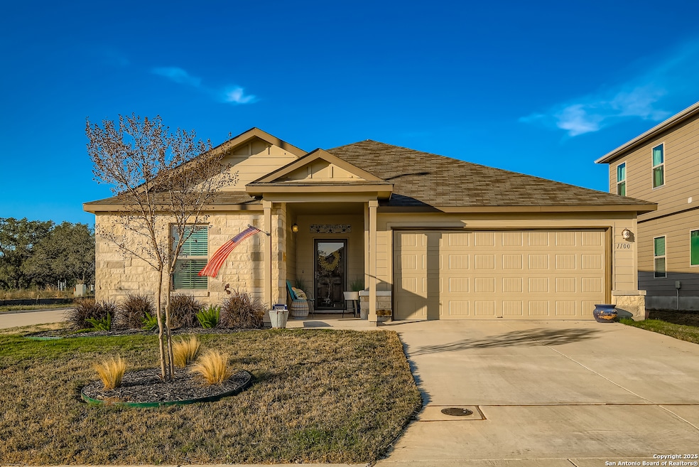 1100 River Wood, Seguin, TX 78155 - photo 1