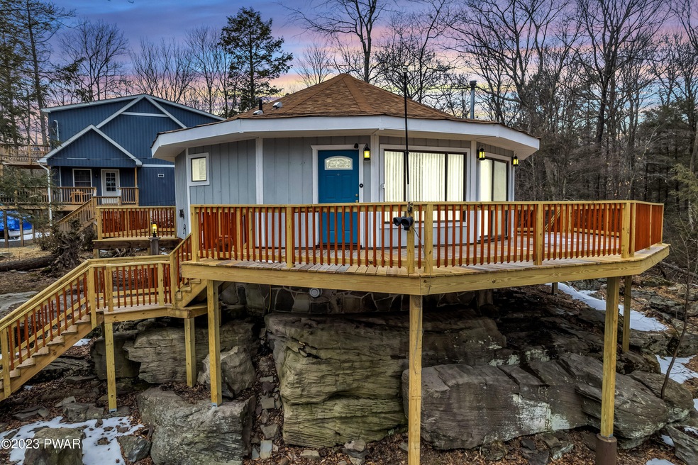 1102 Wallenpaupack Dr, Lake Ariel, PA 18436 - photo 1