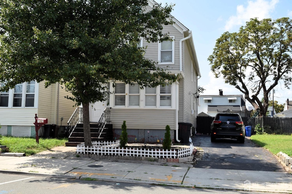 181 Pershing Ave, Carteret, NJ 07008 - photo 1