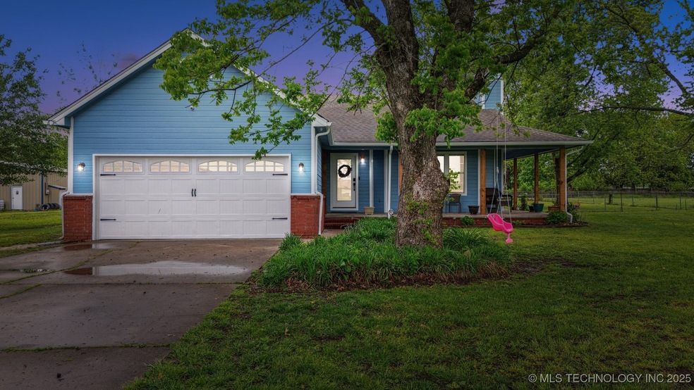 2799 Oakwood Dr, Pryor, OK 74361 - photo 1