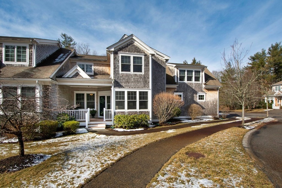 153 Spring Meadow Ln, Hanover, MA 02339 - photo 1