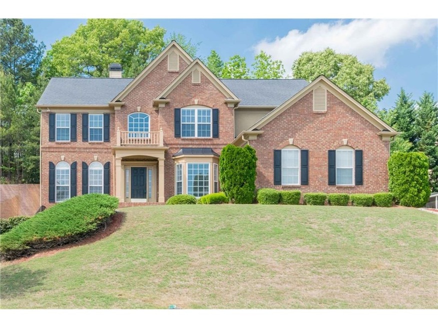 Three sided brick beauty located in beautiful gate