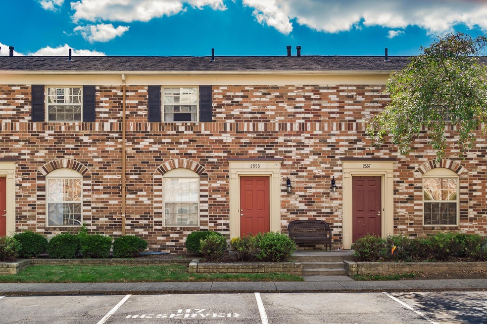 T 2555 Olde Hill Ct S00057-2