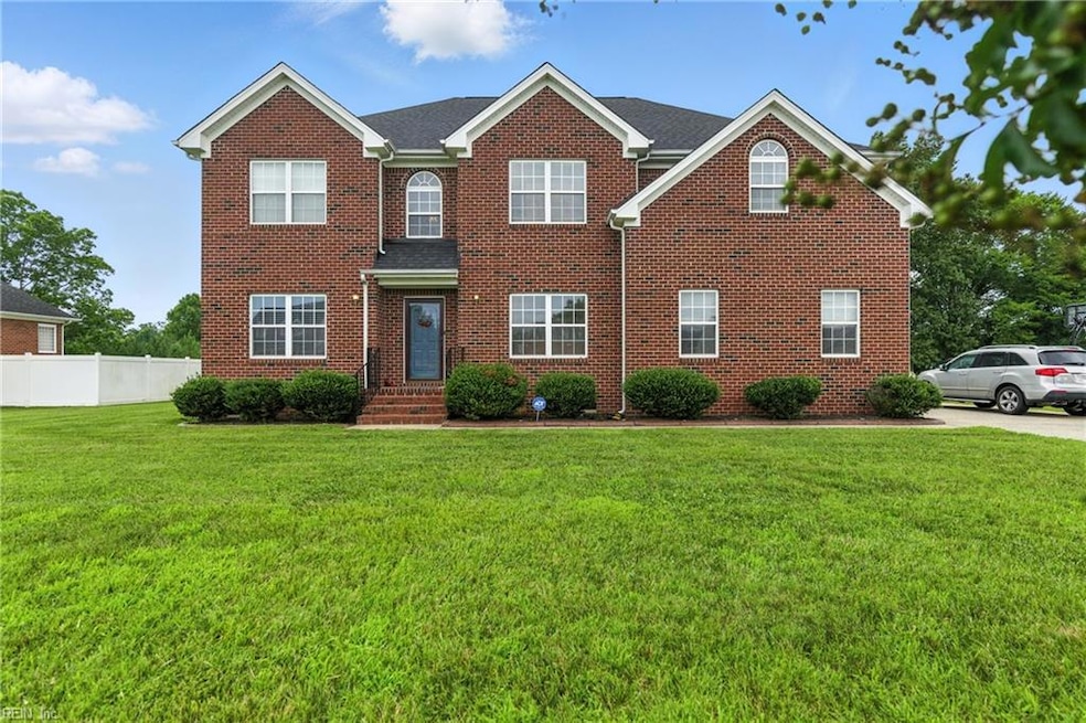 132 Queens Ln, Franklin, VA 23851 - photo 1