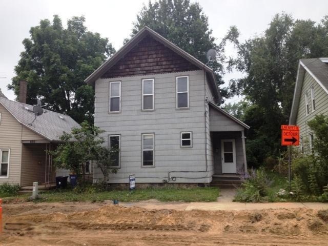 448 Leonard NE