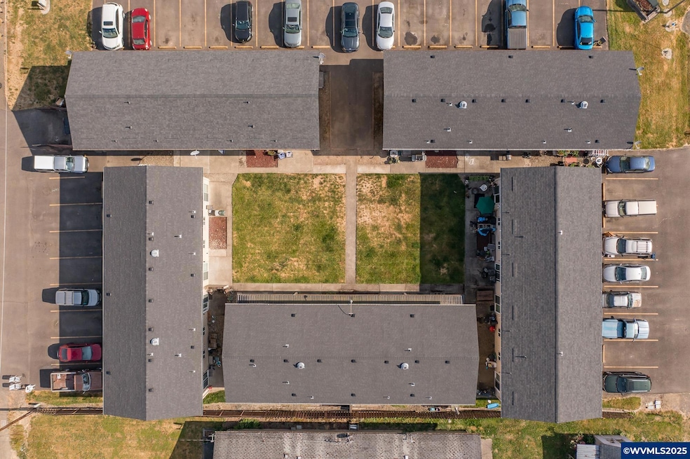 455 W D St, Halsey, OR 97348 - photo 1