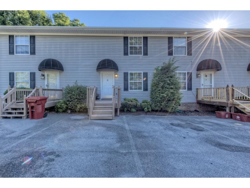 2311 Abbott Dr unit 2, Johnson City, TN 37601 - photo 1