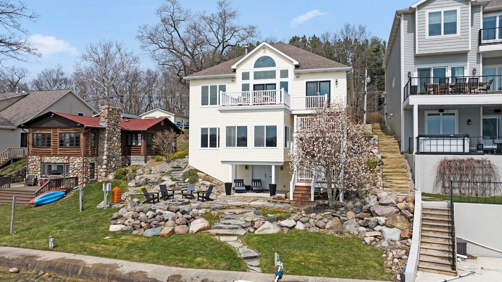 3795 W Sycamore Beach Rd, Angola, IN 46703 - photo 1