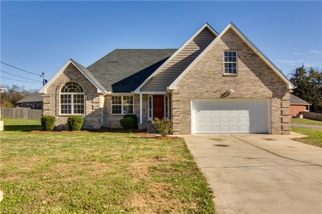 319 Shelby Cir, Shelbyville, TN 37160 - photo 1