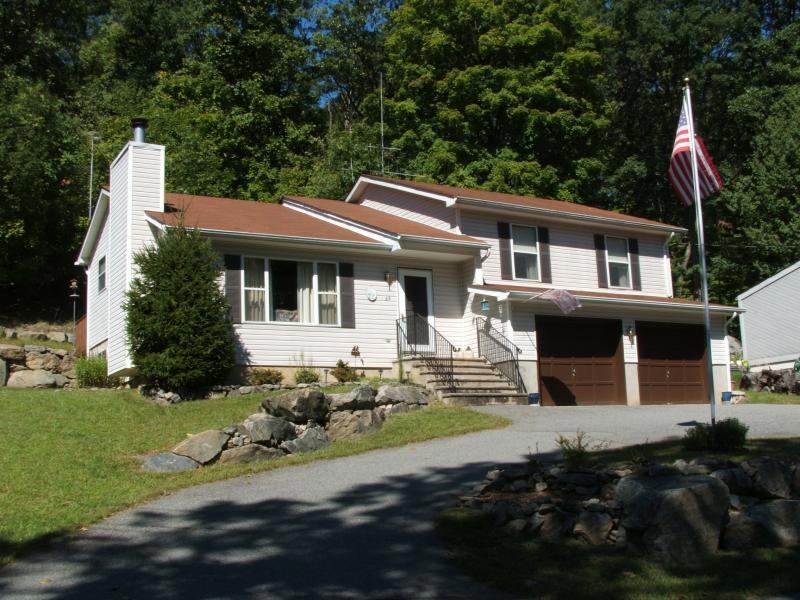 69 Clark St, Bloomingdale, NJ 07403 - photo 1