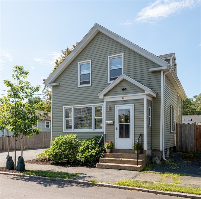 43 Irving St, Salem, MA 01970 - photo 1