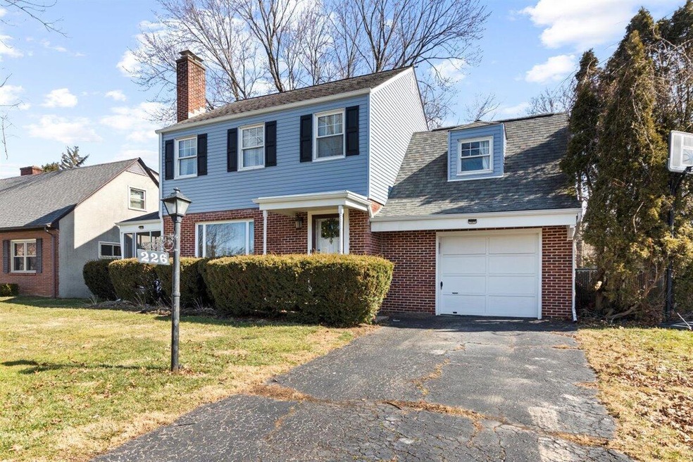 226 S Kellner Rd, Columbus, OH 43209 - photo 1