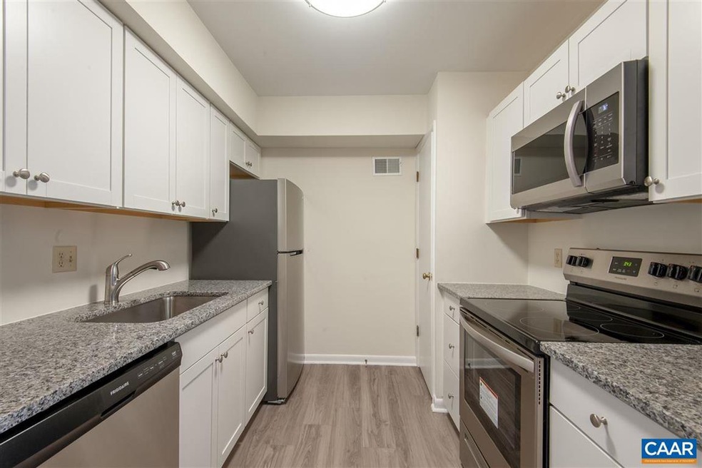 120 Turtle Creek Rd unit 9, Charlottesville, VA 22901 - photo 1