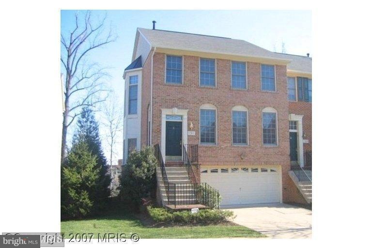 11311 Morning Gate Dr, Rockville, MD 20852 - photo 1