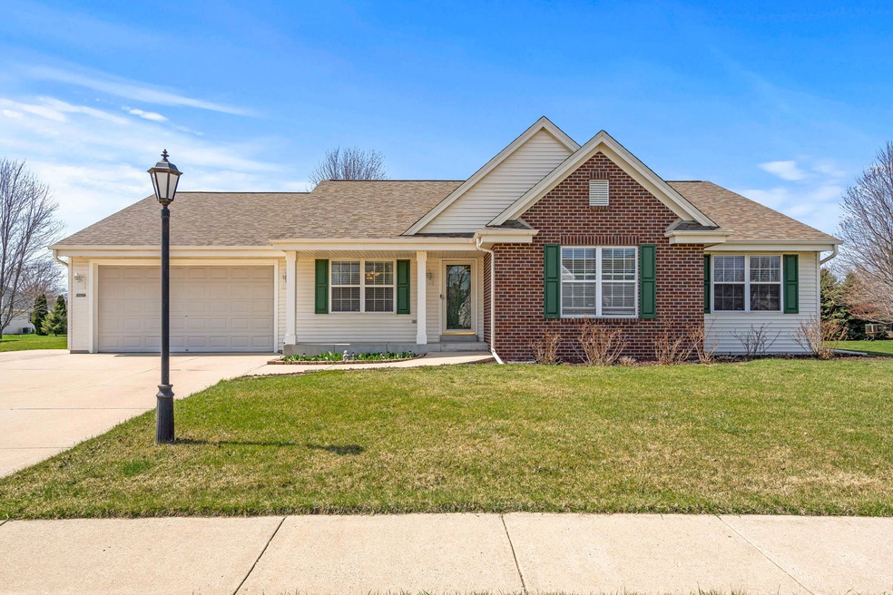 1156 Hummingbird Way