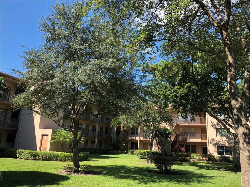 13350 SW 1st St unit 108, Pembroke Pines, FL 33027 - photo 1