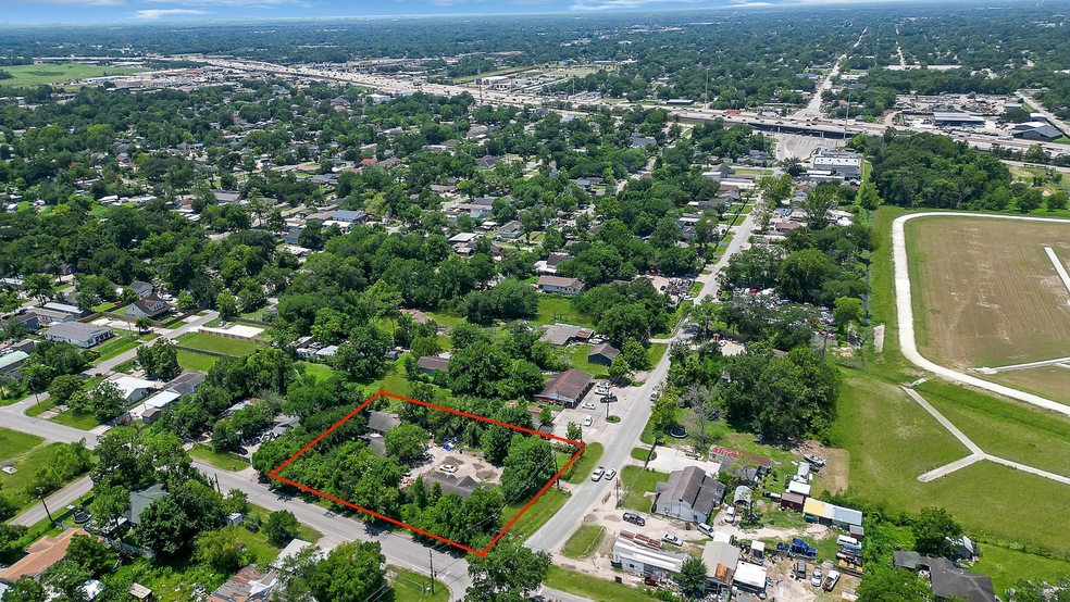 4806 Hopper Rd, Houston, TX 77093 - photo 1