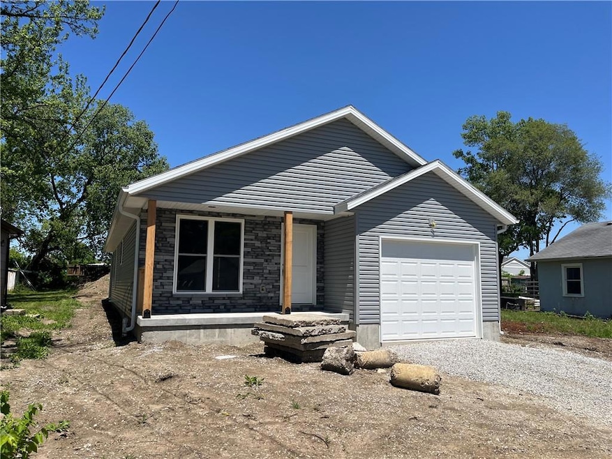 For Sale $290,000 • Co-Listing Agent