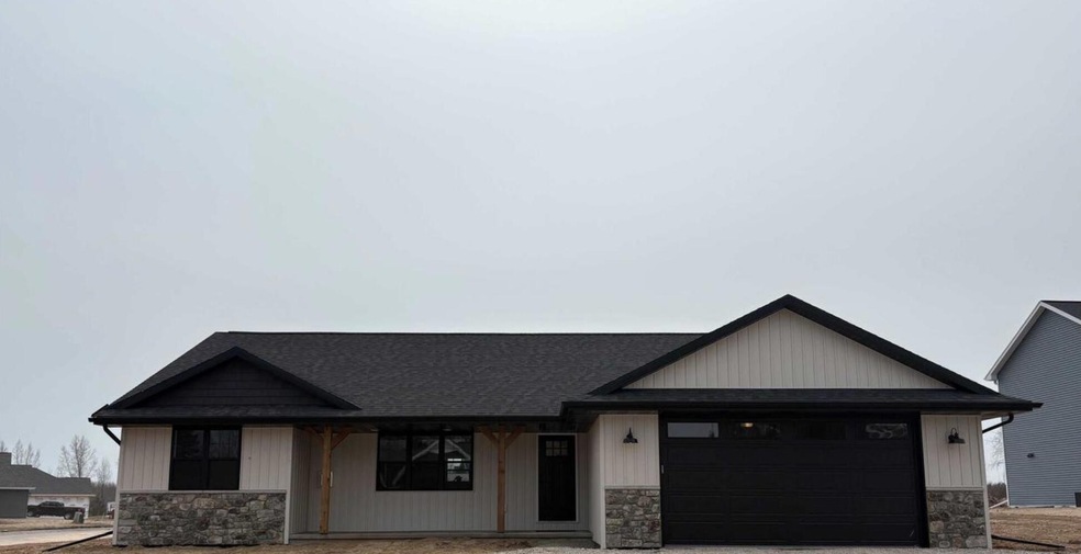 803 Moonbeam Ln, Francis Creek, WI 54220 - photo 1