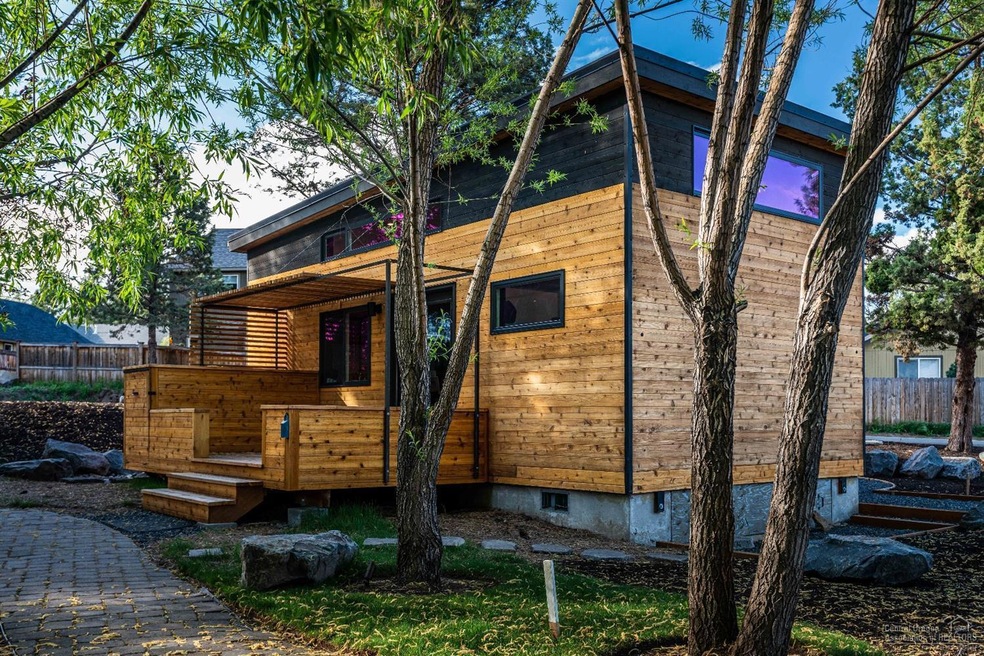 61304 SE Wizard Ln unit 9, Bend, OR 97702 - photo 1