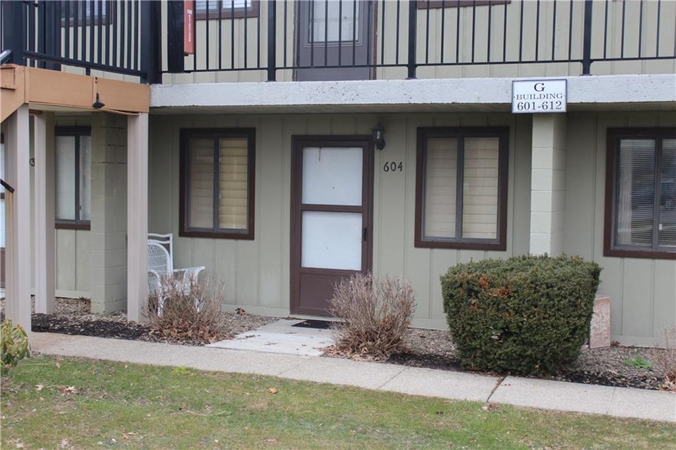 Front entrance - no step entry