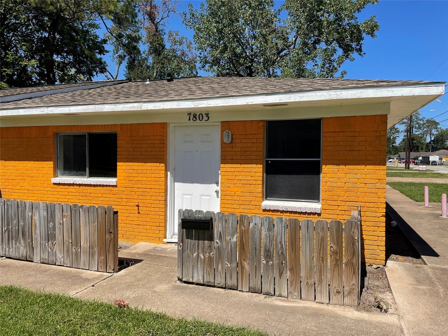 7803 Glass St, Houston, TX 77016 - photo 1