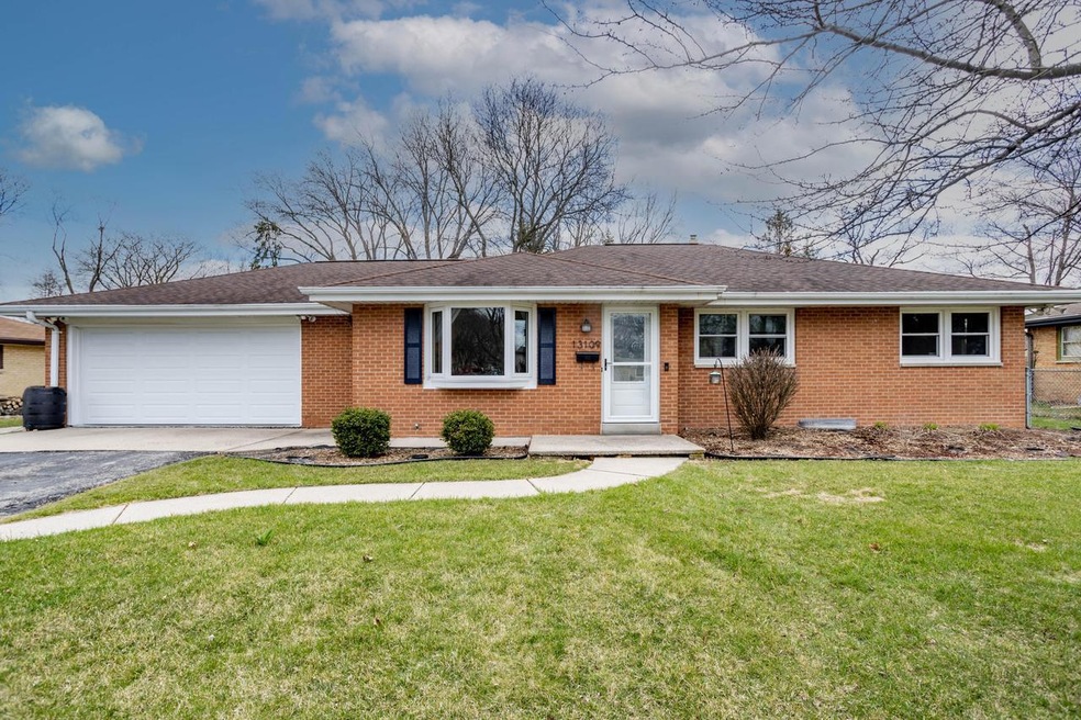 13109 W Fairmount Ave, Butler, WI 53007 - photo 1