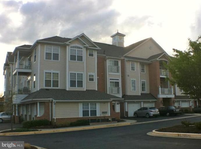 411 Hamlet Club Dr unit 205, Edgewater, MD 21037 - photo 1