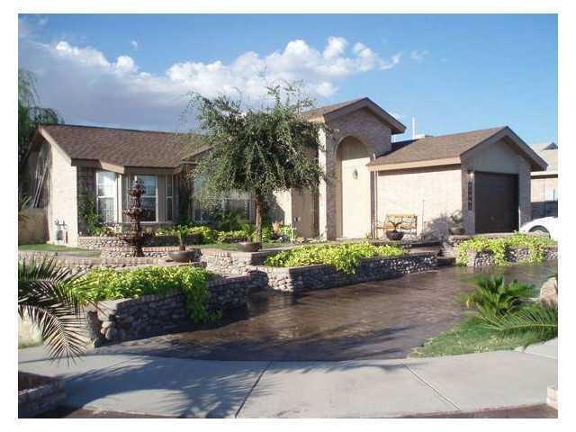 14301 Bryce Dr, Horizon City, TX 79928 - photo 1