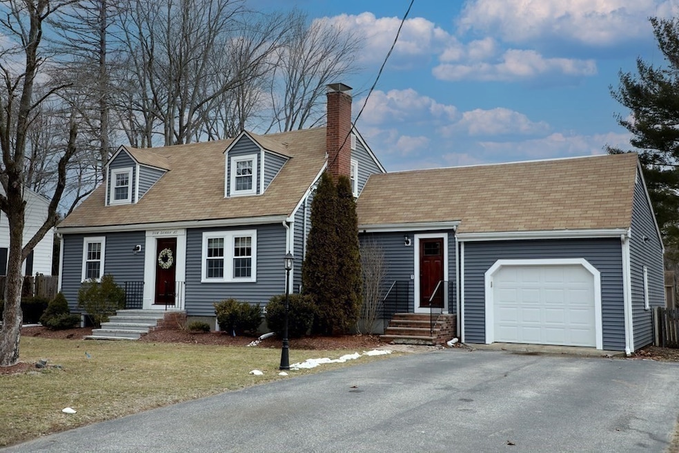 5 Damon St, North Reading, MA 01864 - photo 1