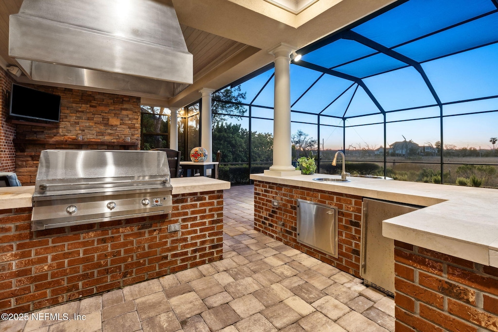 Outdoor Kitchen