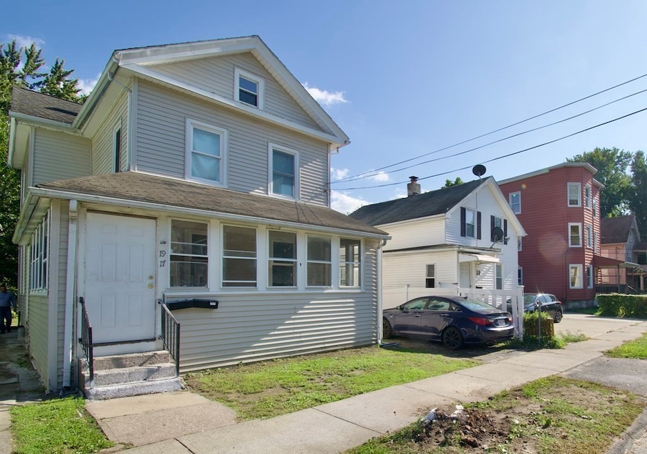 17 George St, West Springfield, MA 01089 | MLS# 73166667